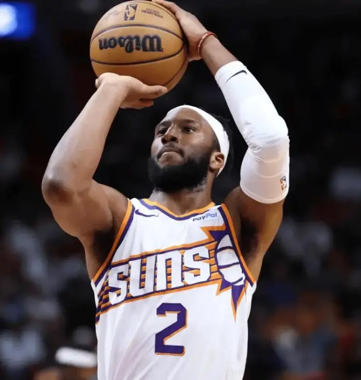 快船2324赛季表现让人失望