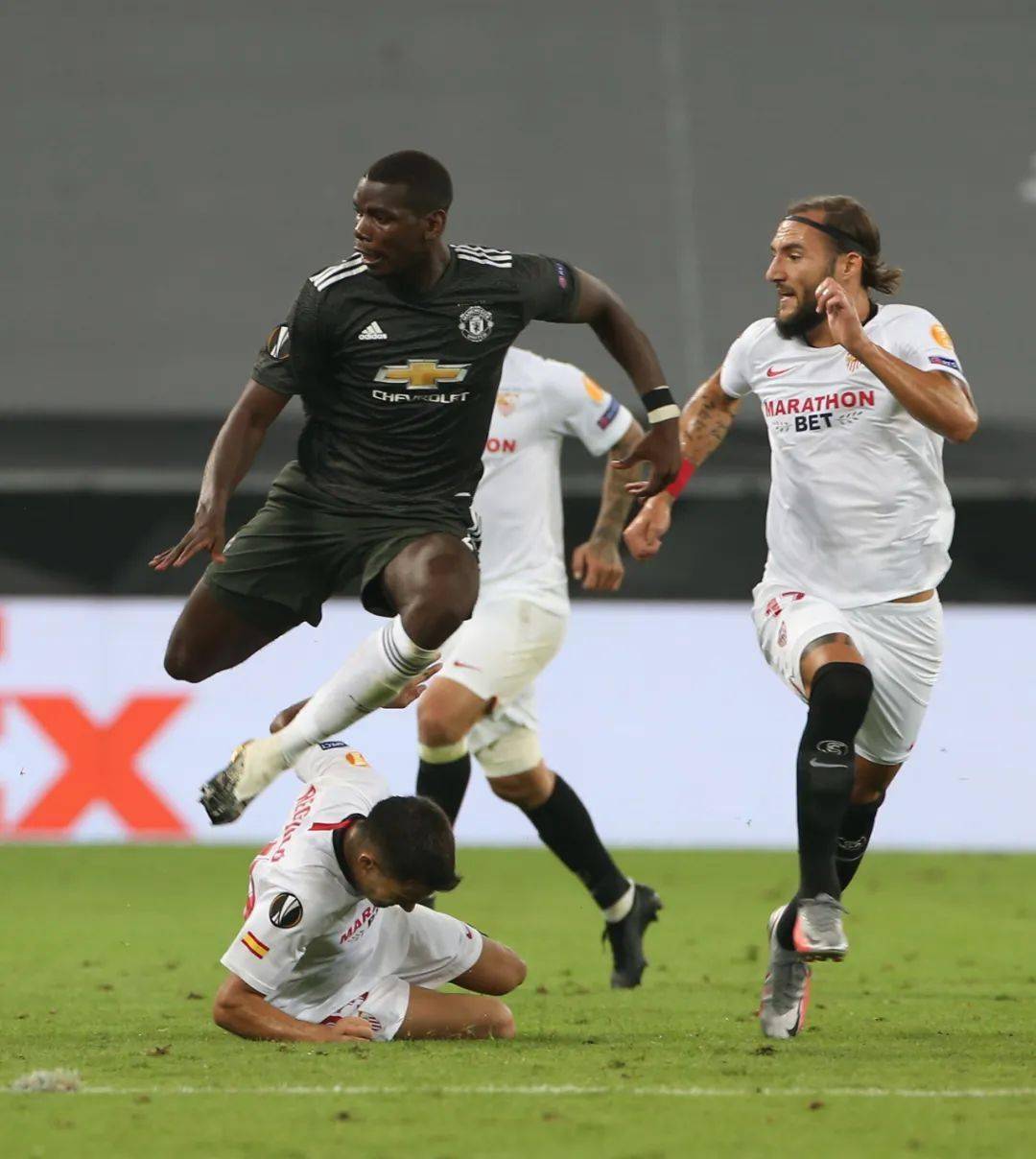 爱游戏官方网站-包含转会期突围战来临；多伦多猛龙围绕欧超杯状态回暖；悬念犹存；细节决定成败的词条